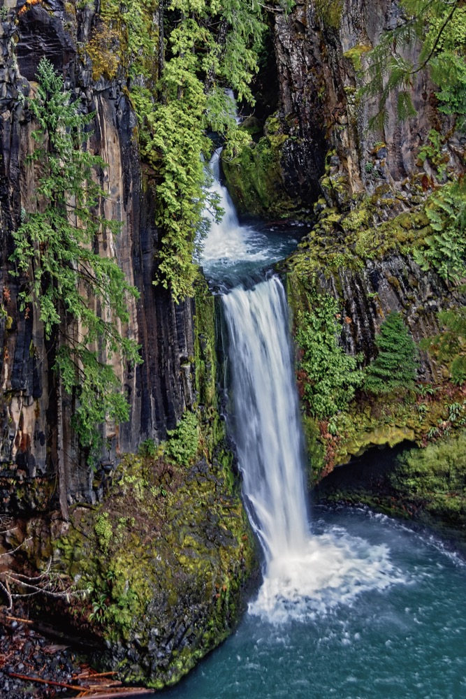 Toketee Falls. Douglas County, Oregon